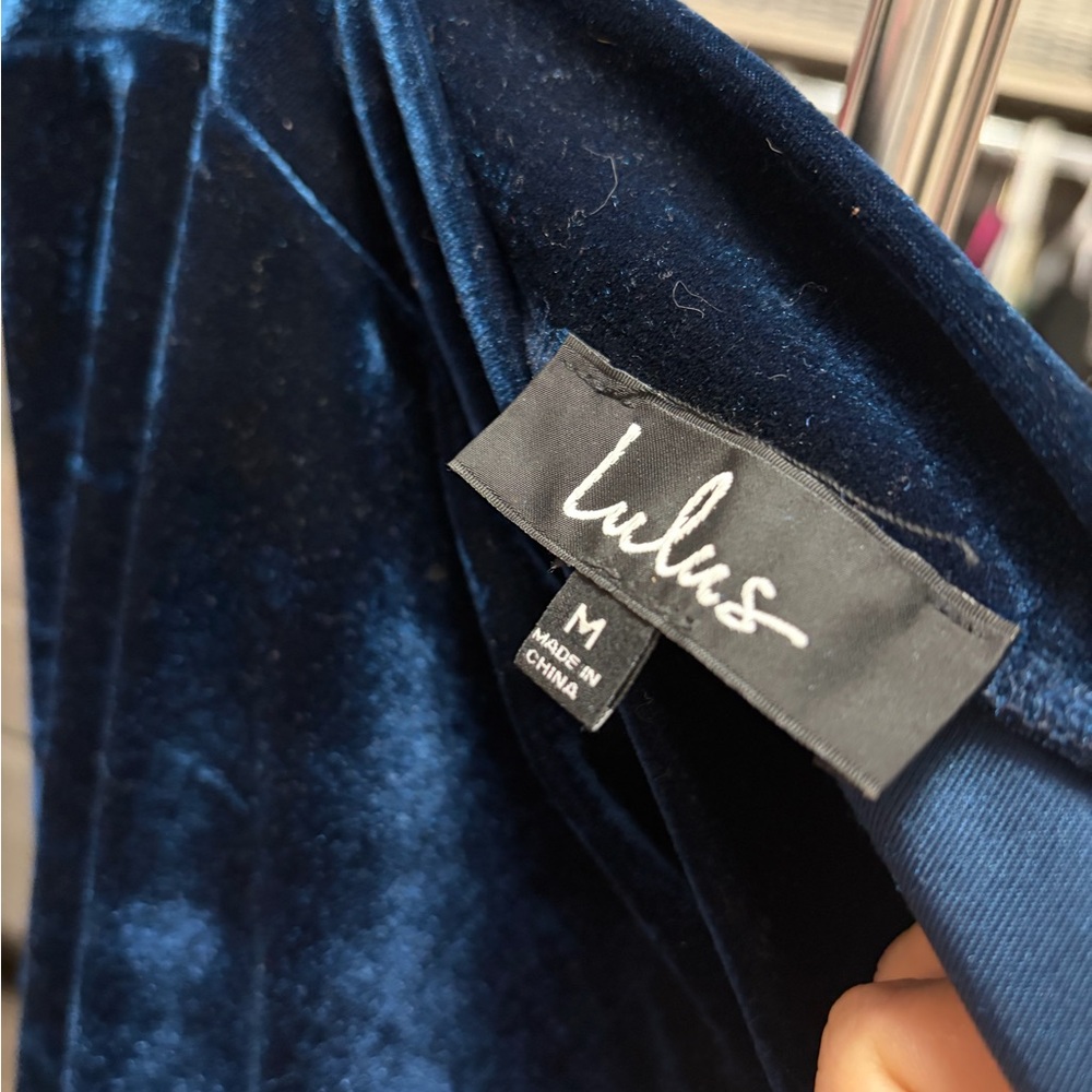 Lulu's Midnight Velvet Pencil Skirt and long sleeve crop top